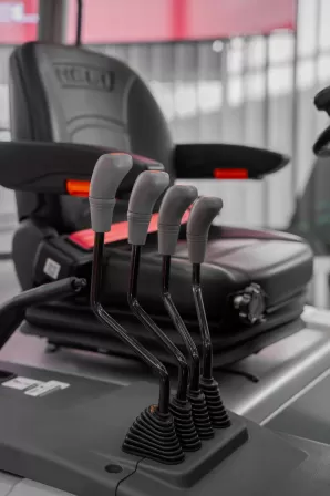 Empilhadeira Elétrica Contrabalançada Heli
