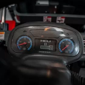 Empilhadeira a Combustão Contrabalançada Heli