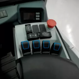 Empilhadeira Elétrica Contrabalançada Heli