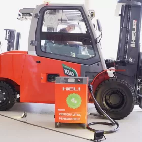 Empilhadeira Elétrica Contrabalançada Heli